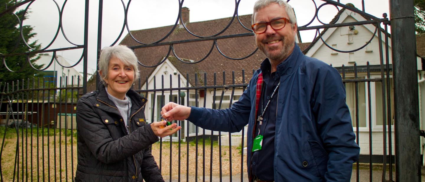 (L to R) Councillor Gwen Richardson and Executive Head of Housing and Communities Patrick Lee with the property keys